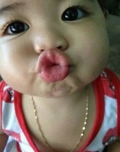 Meme Hôn – Ảnh Chế Kiss Hành Động Hôn Cute Romantic 💋