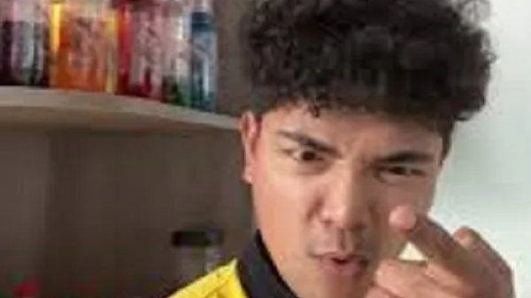 Anh Nhắc Em Meme – Ảnh Chế Câu Nói Viral Hài Hước 👆