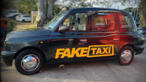 Fake Taxi Meme – Ảnh Chế Taxi Giả Hài Hước 18+ Hot 🚕