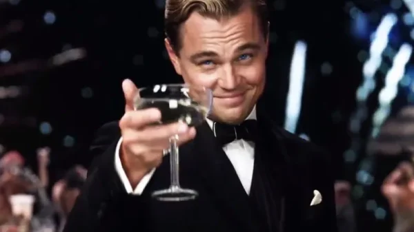 Leonardo DiCaprio Meme – Ảnh Chế Leo Cầm Ly Rượu 🍷