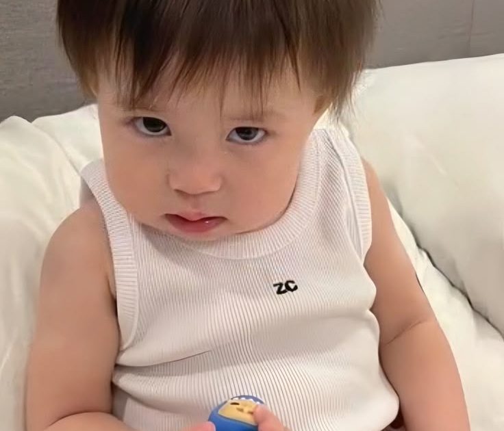 Meme Lườm – Ảnh Chế Biểu Cảm Lườm Nguýt Đầy Thái Độ 😒