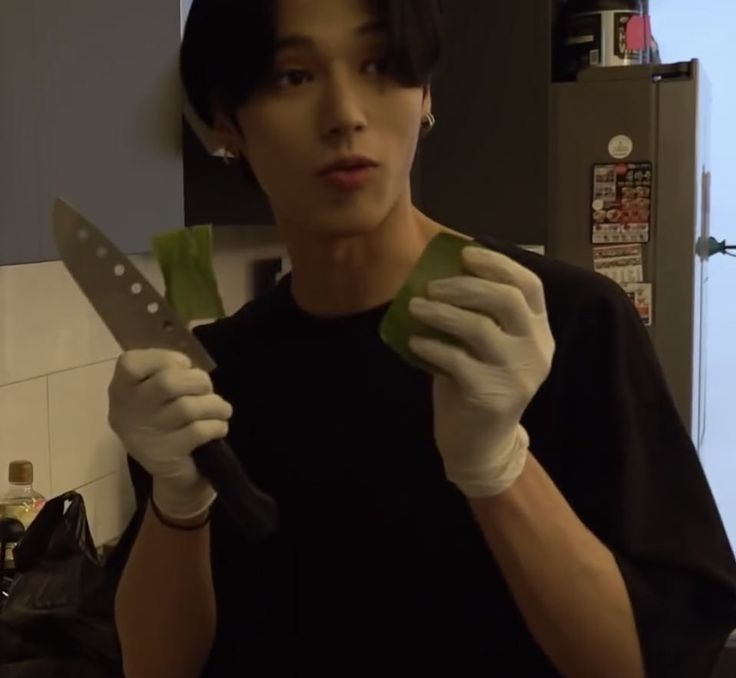 Meme Cầm Dao – Ảnh Chế Đe Dọa Hài Hước Troll Bạn Bè 🔪 49 Nói dối lần nữa, em không đảm bảo đâu nha